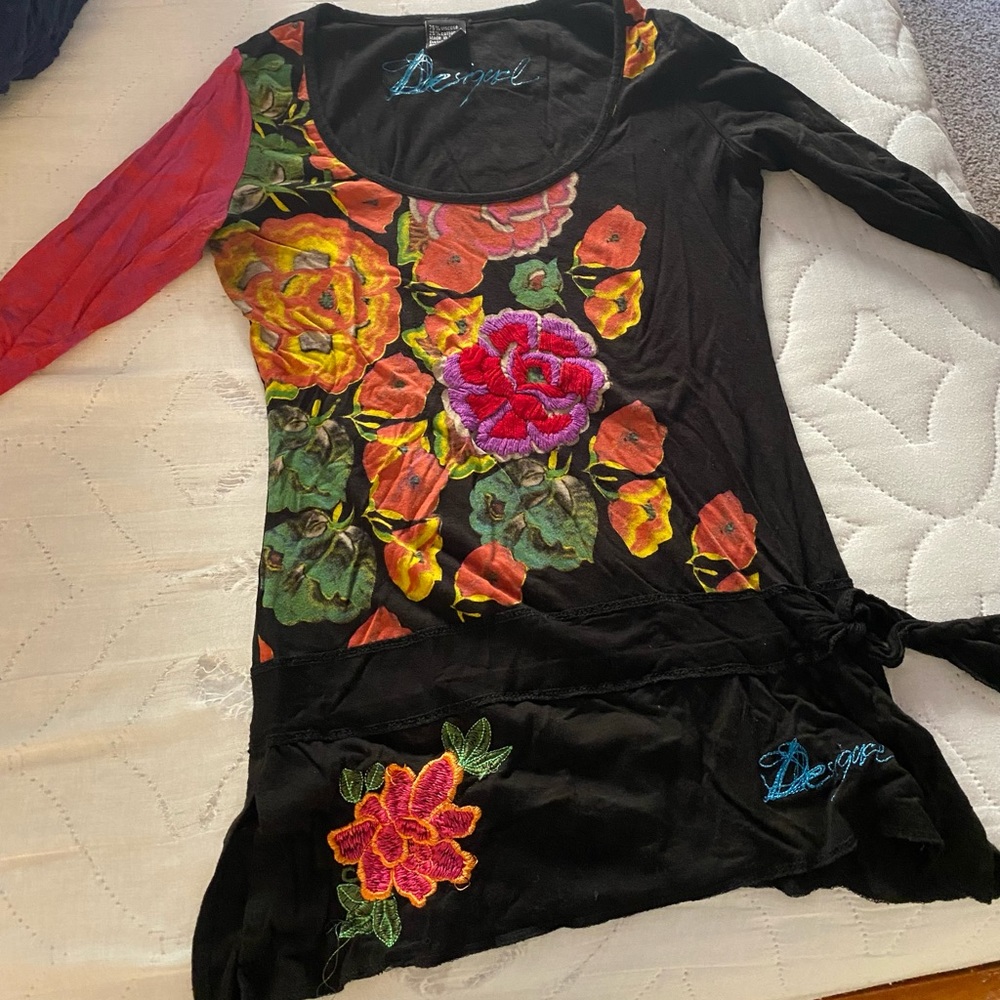 Desigual top. Size S